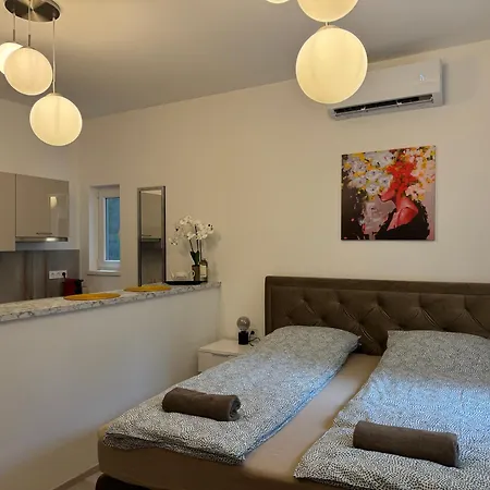 Apartment Suzannah By The Danube *
