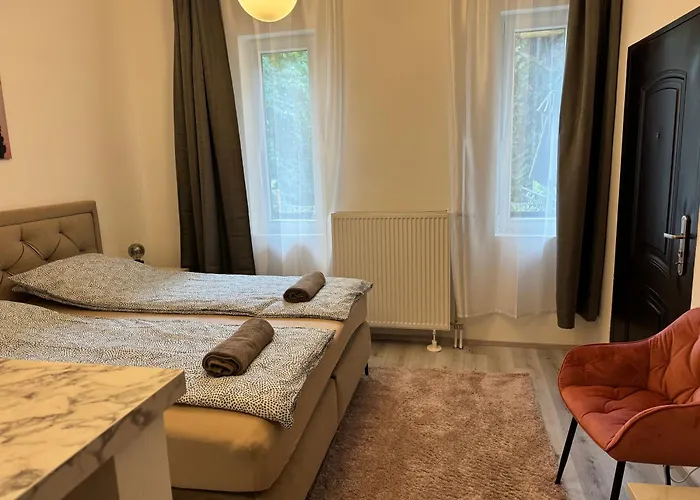 Suzannah By The Danube *